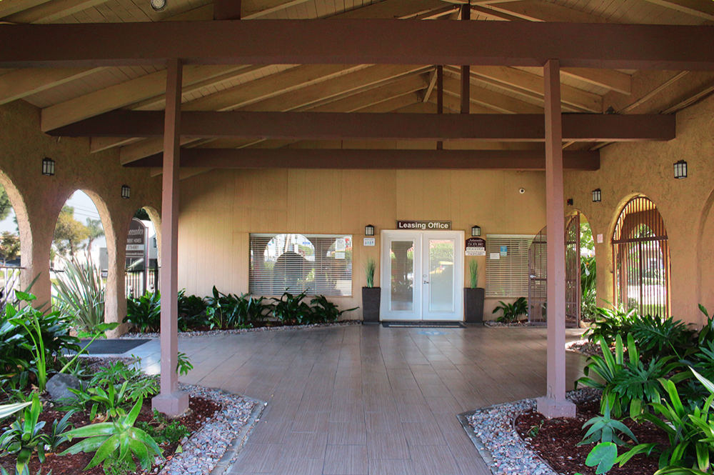 Thank you for viewing our Exteriors 26 at Ambassador Inn Apartments in the city of Fullerton.